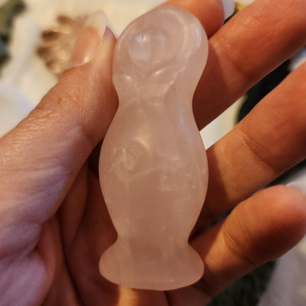 Mini Goddess In Rose Quartz - Picture 2 of 5